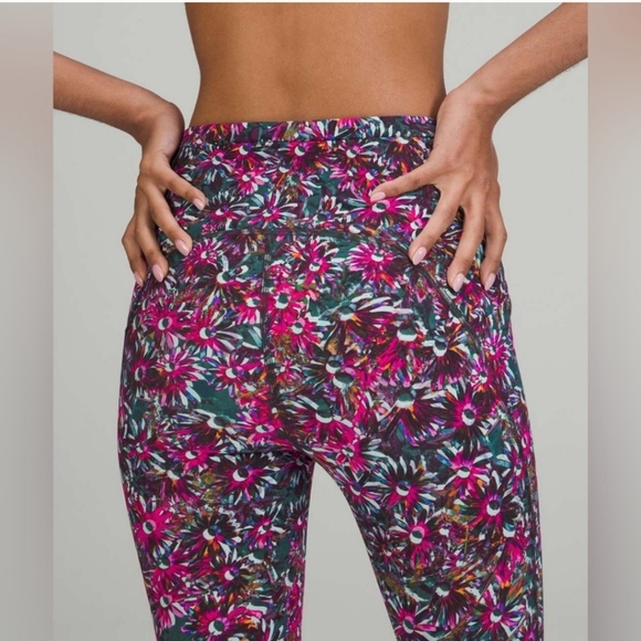 Lululemon Swift Speed High-Rise Crop 21" in Floral Electric Multi Sz 8 - Picture 4 of 15